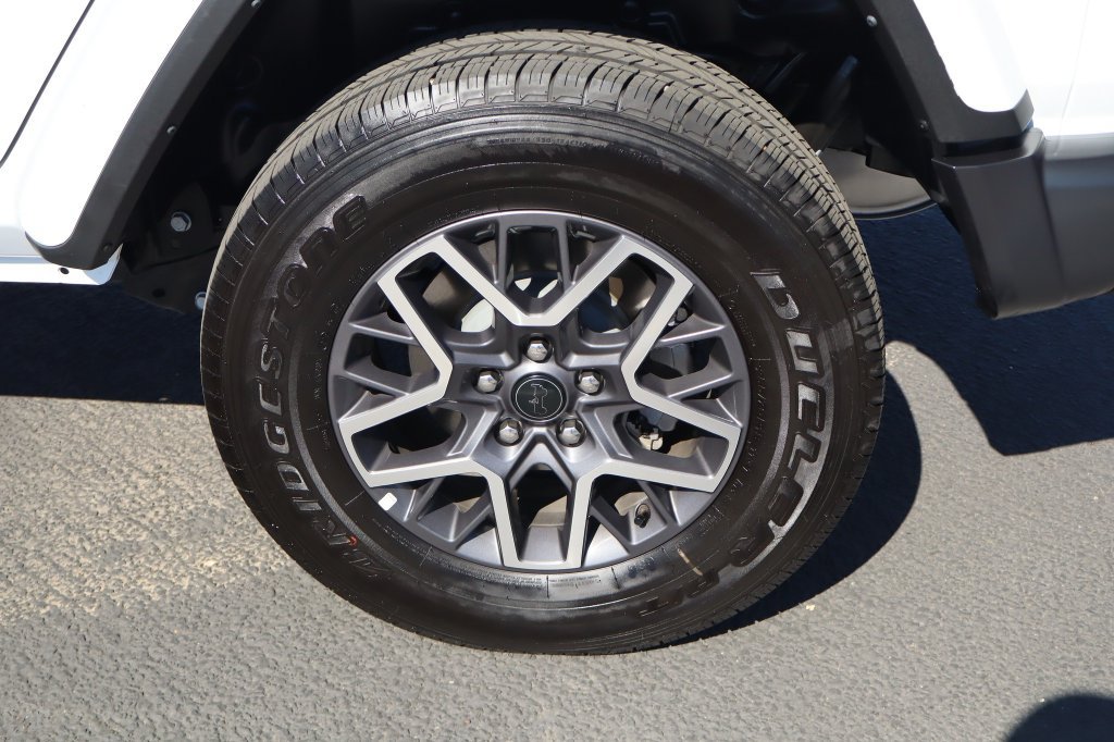 Certified 2026 Jeep Wrangler Unlimited Sahara AWD/4WD image 13