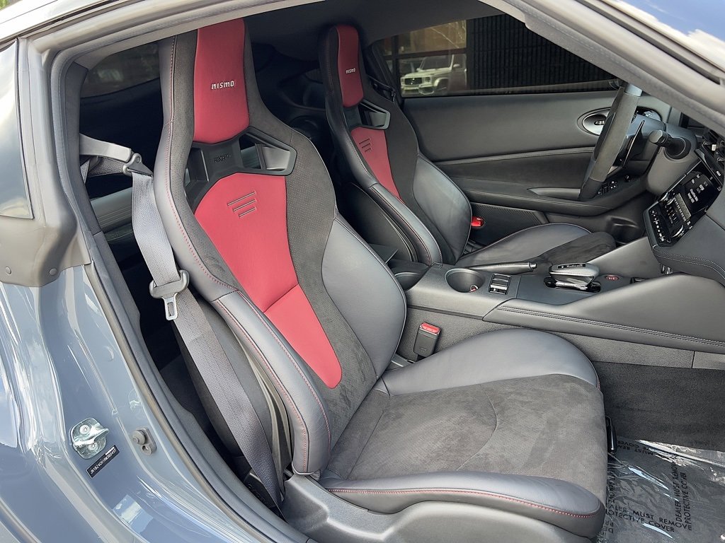 Used 2024 Nissan Z NISMO w/ Floor Mat Package image 31