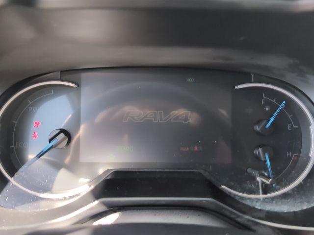 Used 2025 Toyota RAV4 XLE image 18