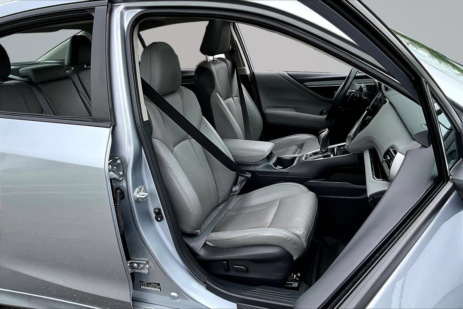Used 2024 Subaru Legacy Limited AWD/4WD image 29