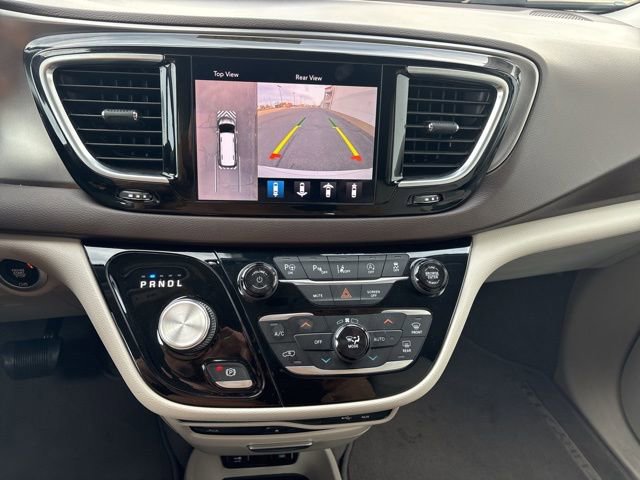 Used 2018 Chrysler Pacifica Touring-L Plus w/ Advanced Safetytec Group image 17