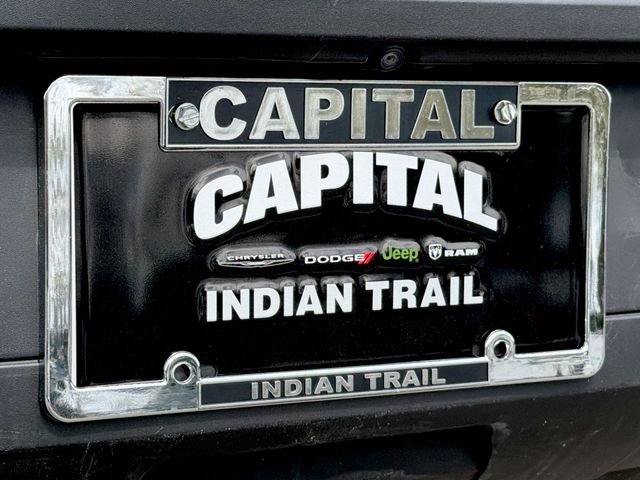 Used 2024 Nissan Pathfinder SV image 42