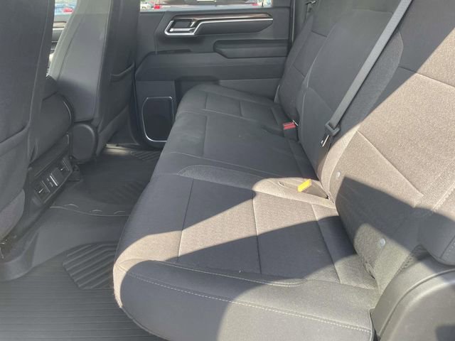 Used 2025 Chevrolet Silverado 2500 LT image 11