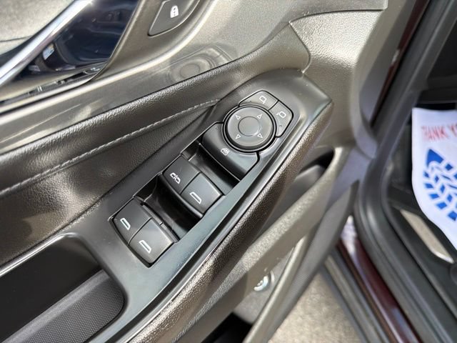 Used 2023 Chevrolet Traverse LT FWD image 22