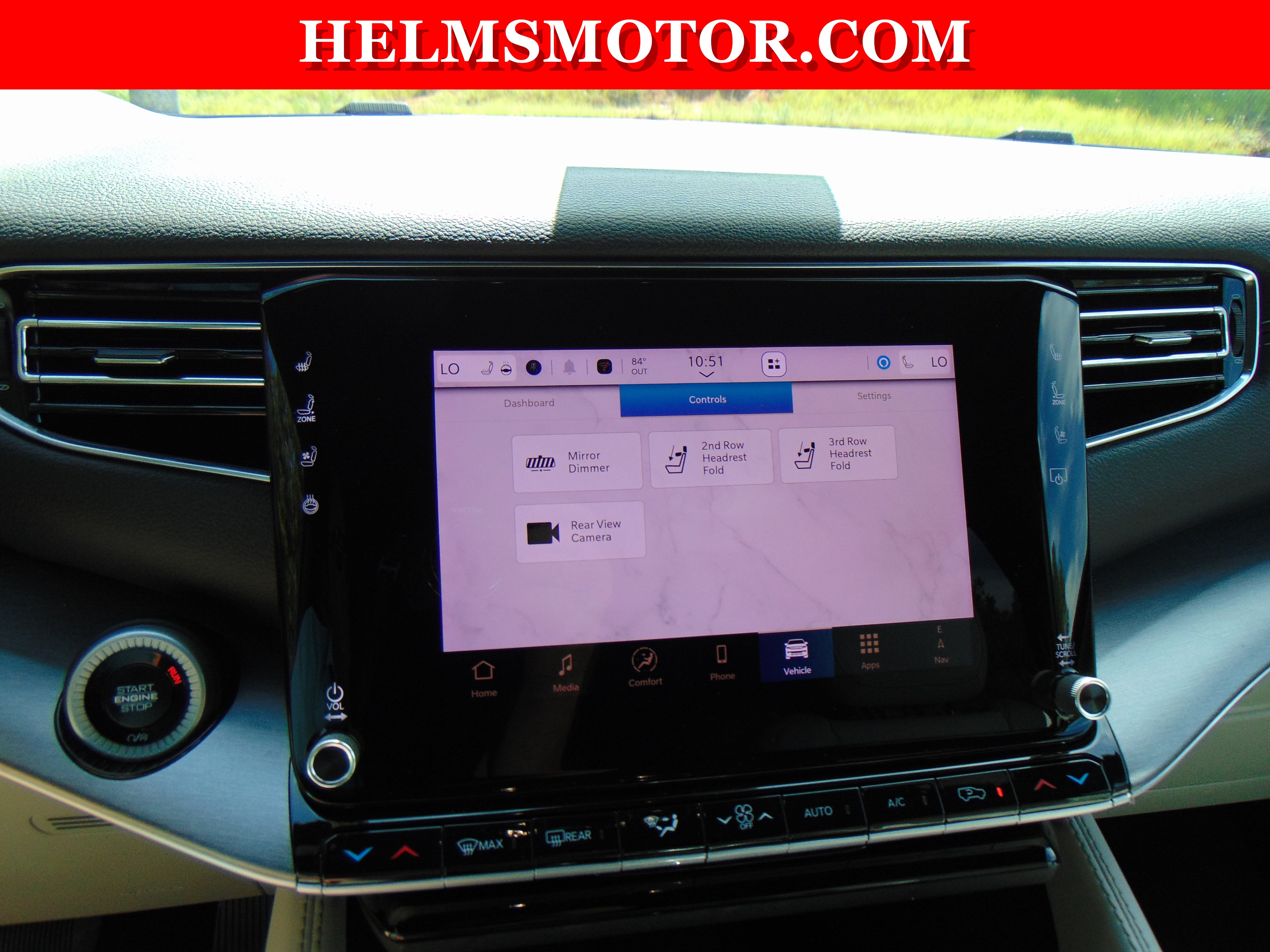 Certified 2025 Jeep Wagoneer L 4WD image 35