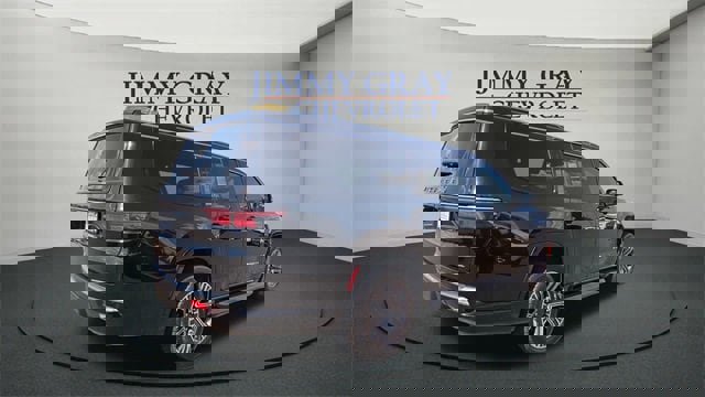 Used 2023 Jeep Wagoneer L Series II image 3