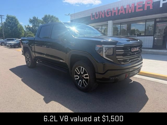 Used 2024 GMC Sierra 1500 AT4 w/ Technology Package AWD/4WD image 4