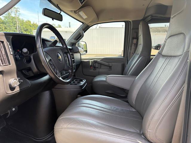 Used 2022 Chevrolet Express 3500 LS RWD image 8