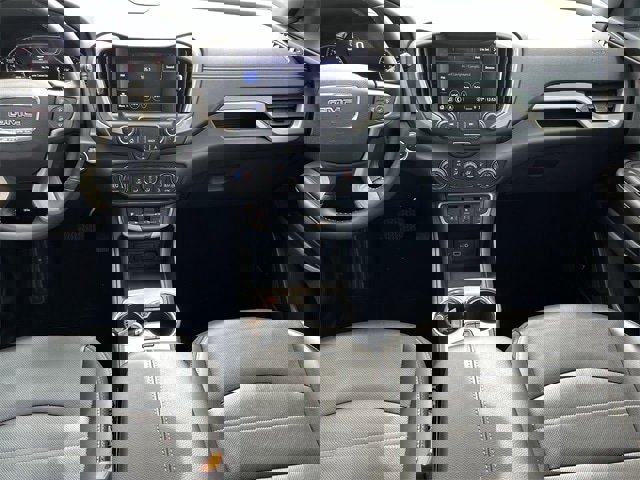 Used 2022 GMC Terrain Denali w/ Denali Premium Package image 11