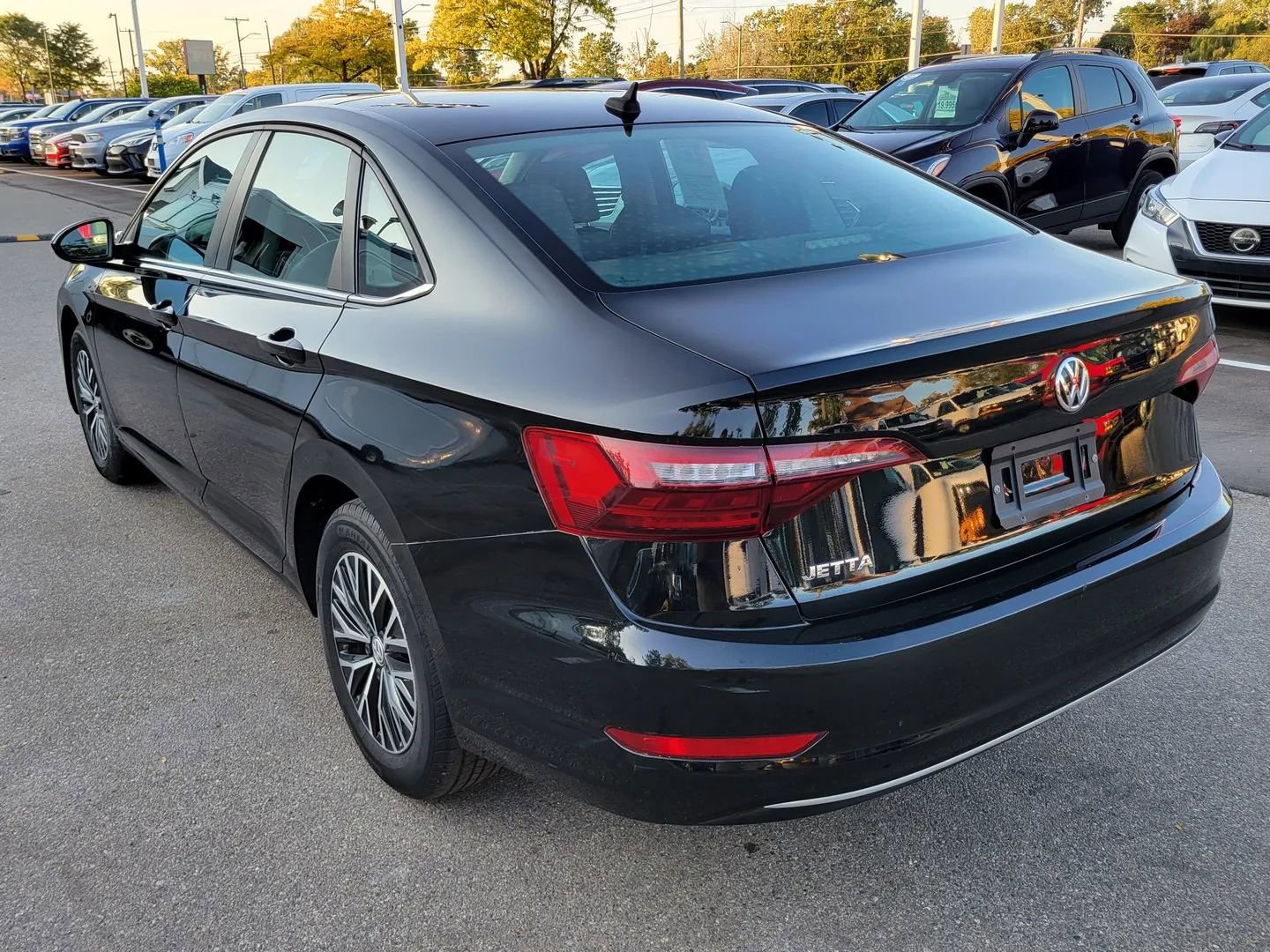 Used 2020 Volkswagen Jetta SE FWD image 5