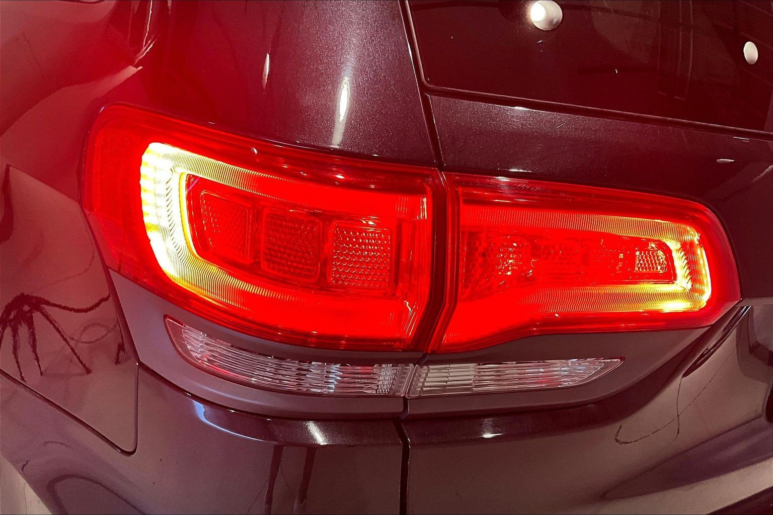 Used 2014 Jeep Grand Cherokee Altitude AWD/4WD image 22