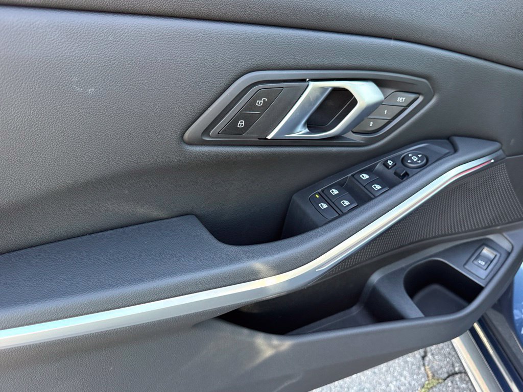 Used 2026 BMW 330i Sedan w/ M Sport Package RWD image 16