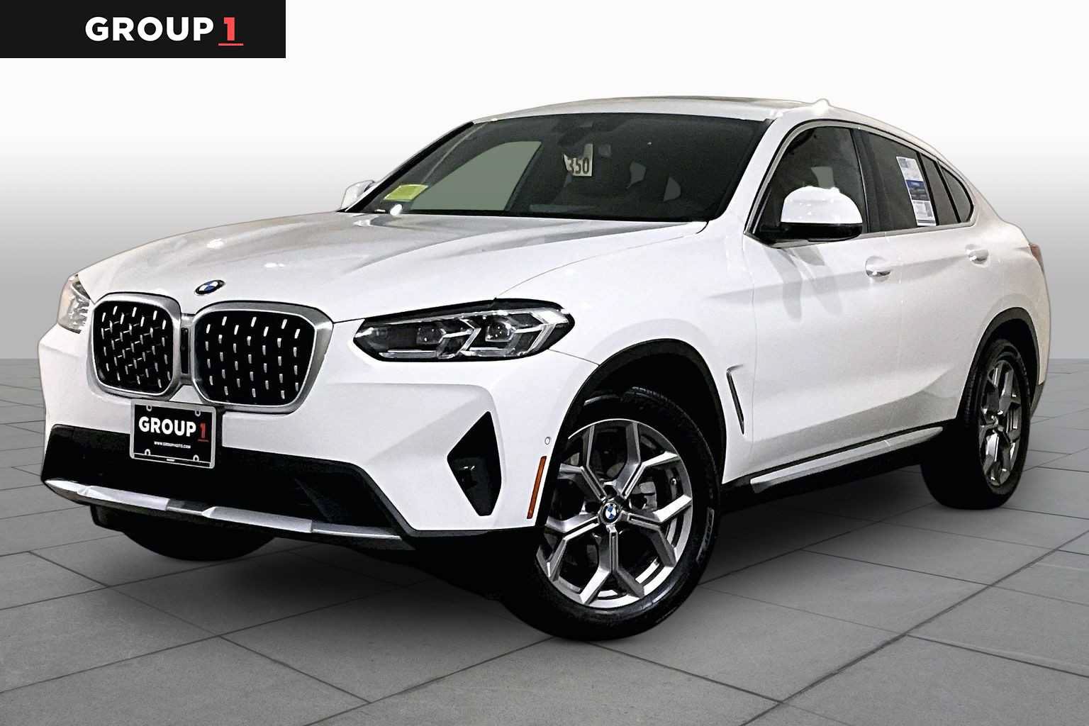 Used 2022 BMW X4 xDrive30i w/ Premium Package 2
