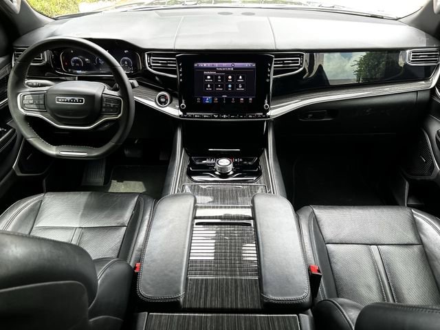 Used 2022 Jeep Wagoneer Series II RWD image 10