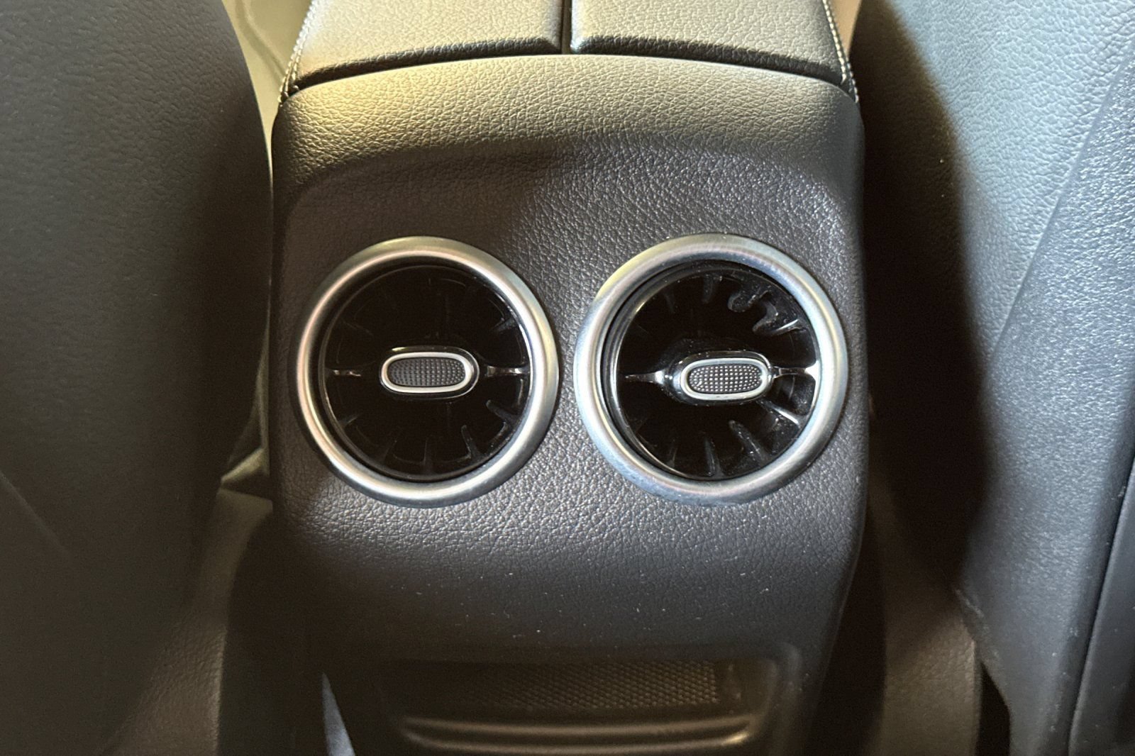 Used 2023 Mercedes-Benz GLA 250 4MATIC image 15