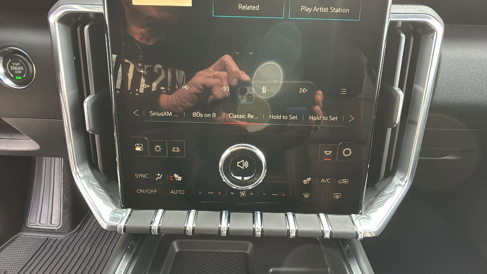 New 2026 GMC Acadia Elevation image 21