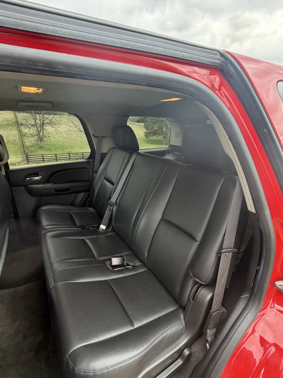 Used 2014 Chevrolet Tahoe 4WD w/ Skid Plate Package image 26