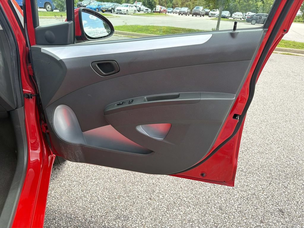 Used 2014 Chevrolet Spark LT FWD image 21