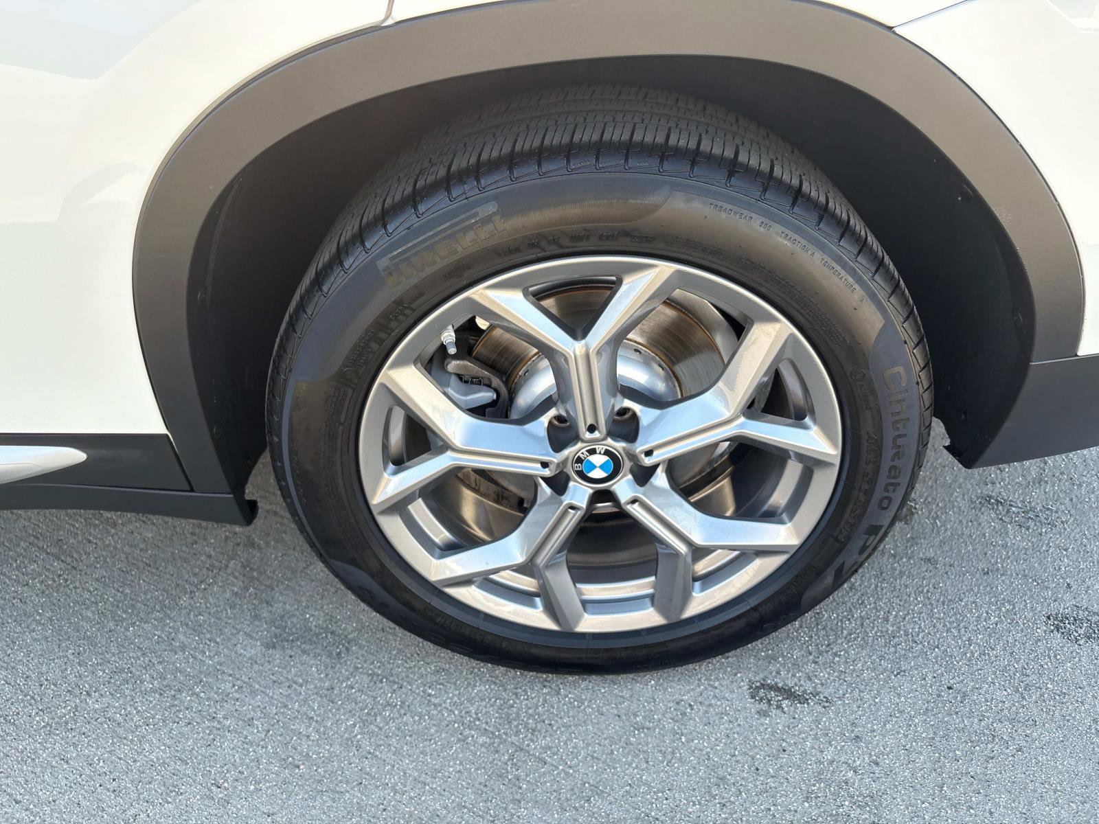 Used 2025 BMW X4 xDrive30i image 9