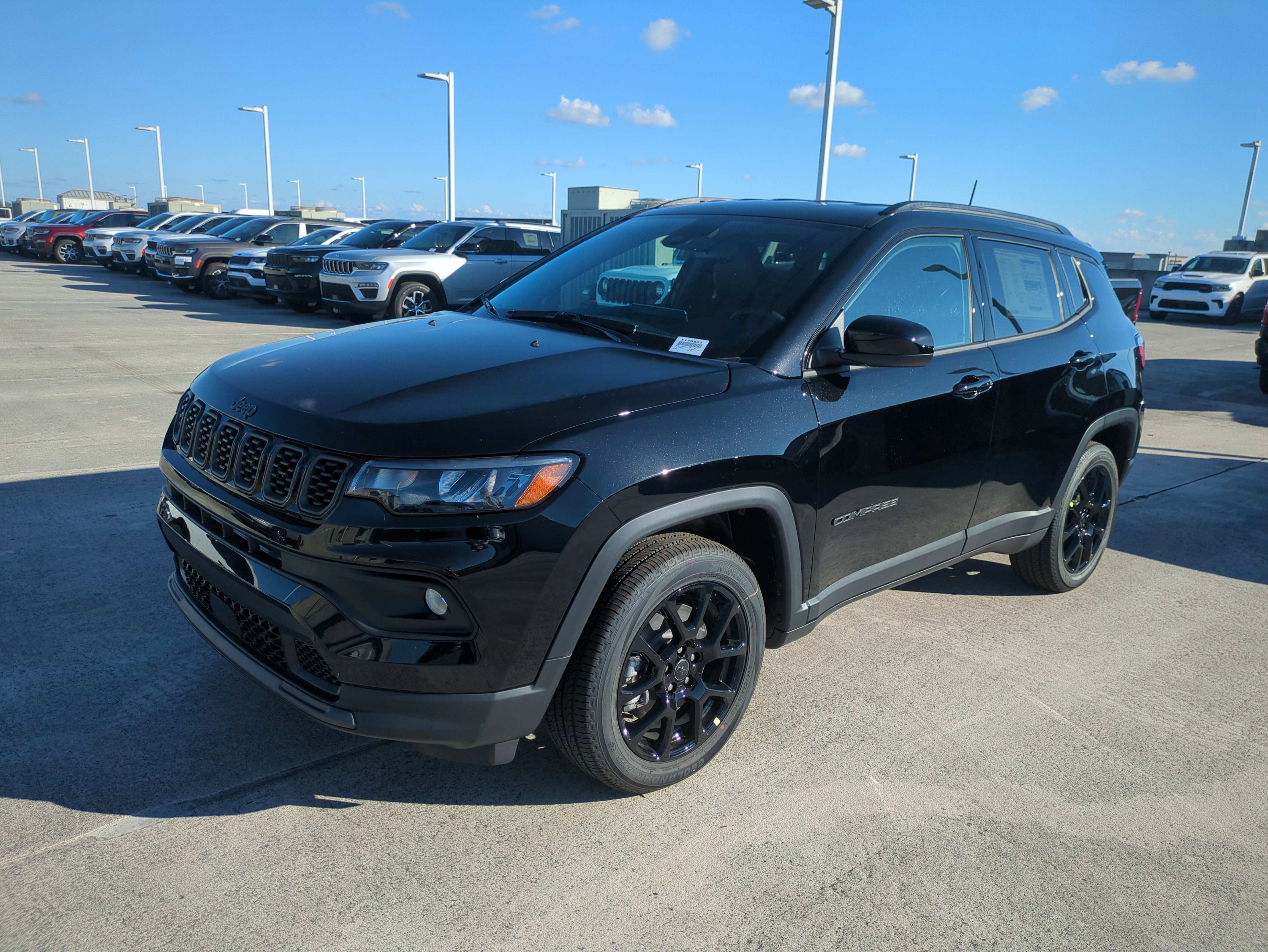 New 2026 Jeep Compass Latitude image 9