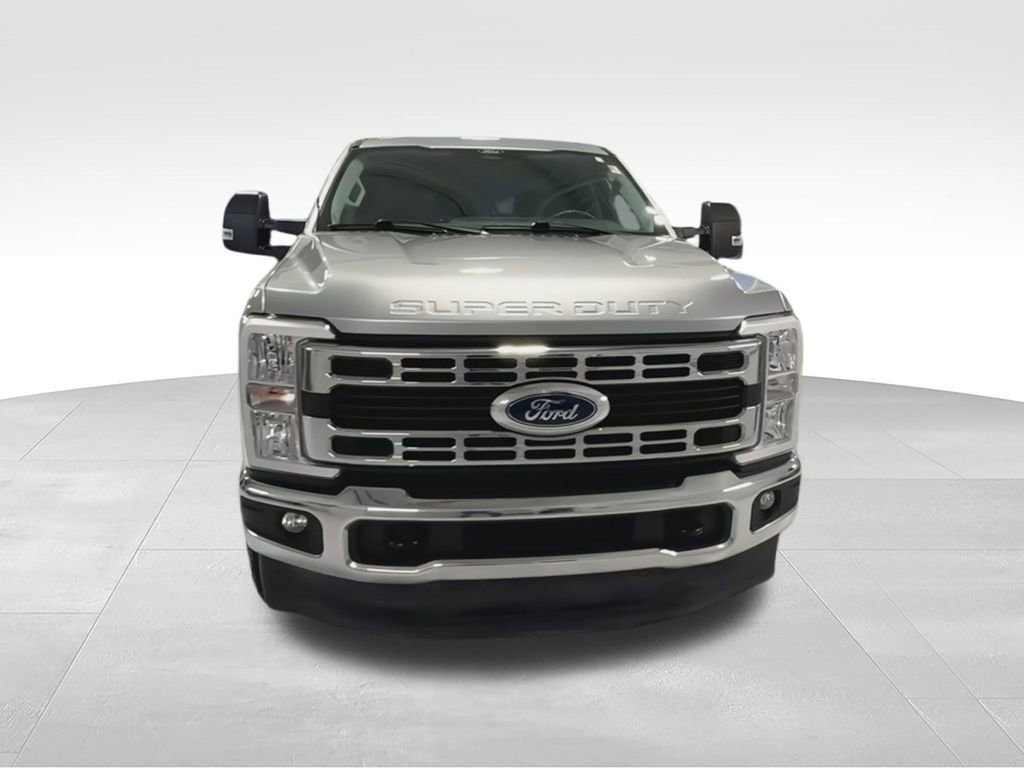 Used 2024 Ford F250 XLT AWD/4WD image 4