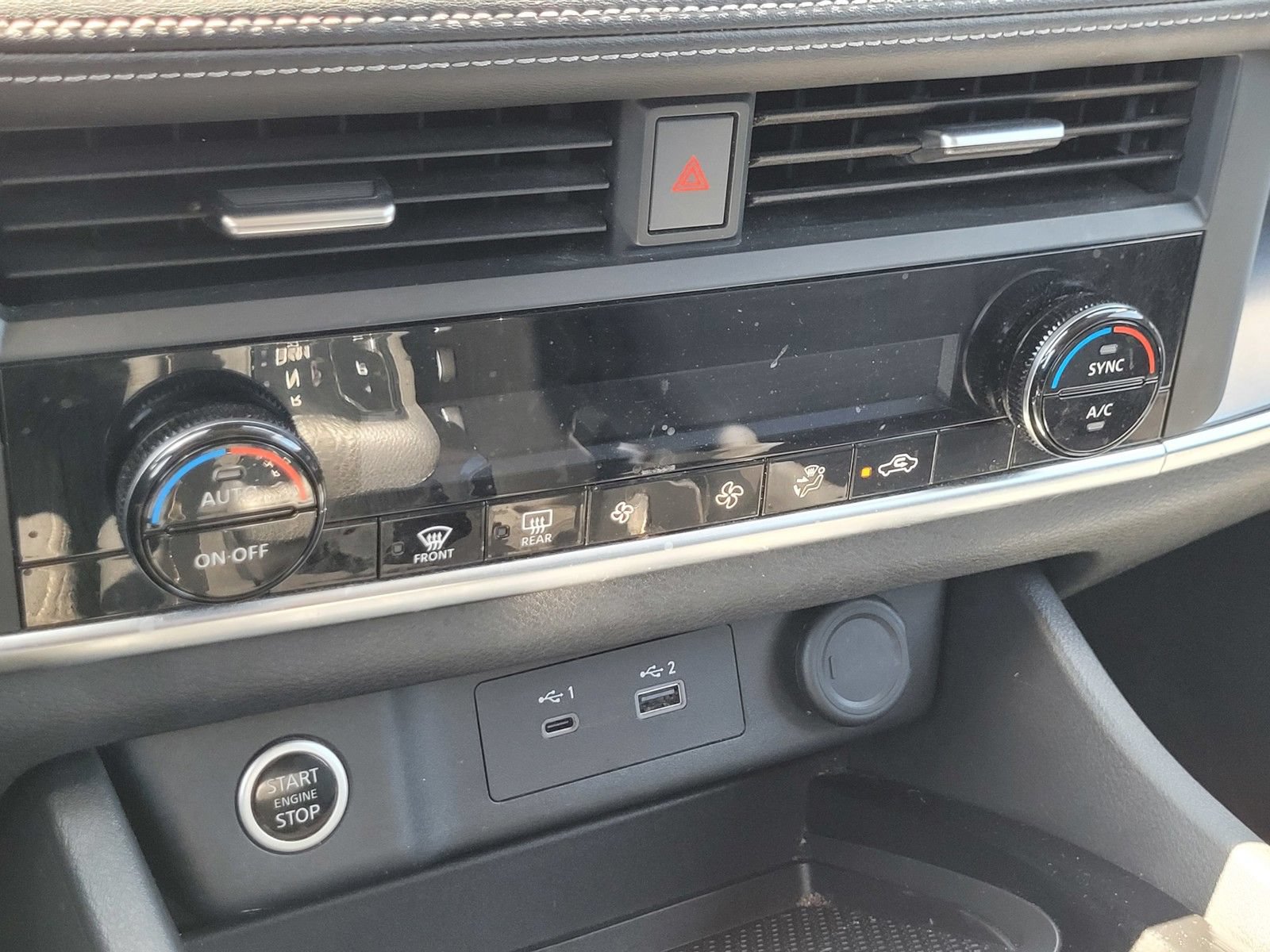Used 2023 Nissan Rogue SV FWD image 19