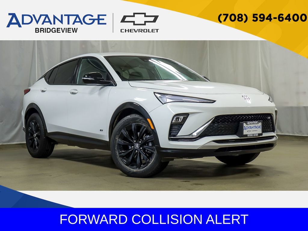 Used 2025 Buick Envista Sport Touring image 1