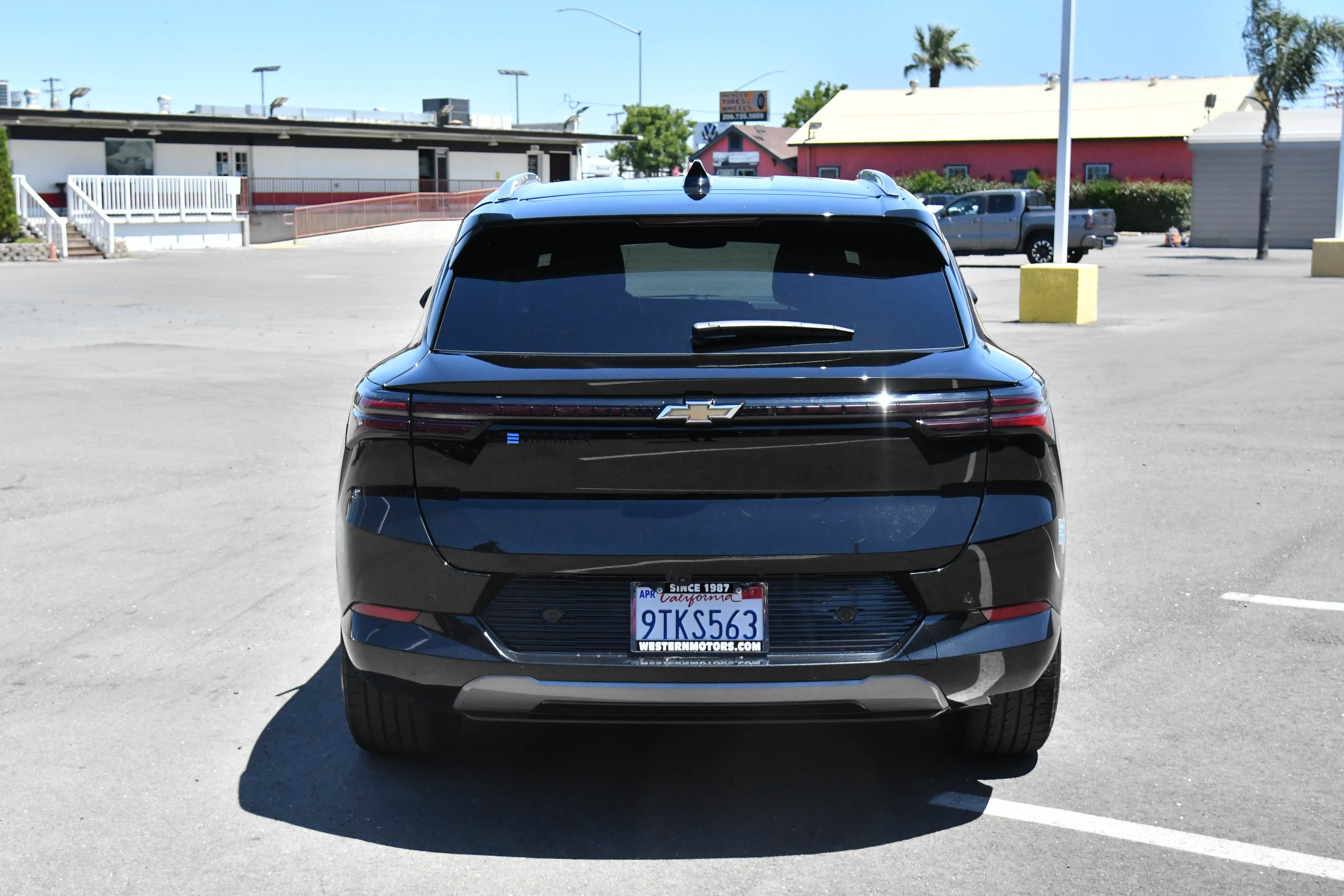Used 2025 Chevrolet Equinox EV LT FWD image 7