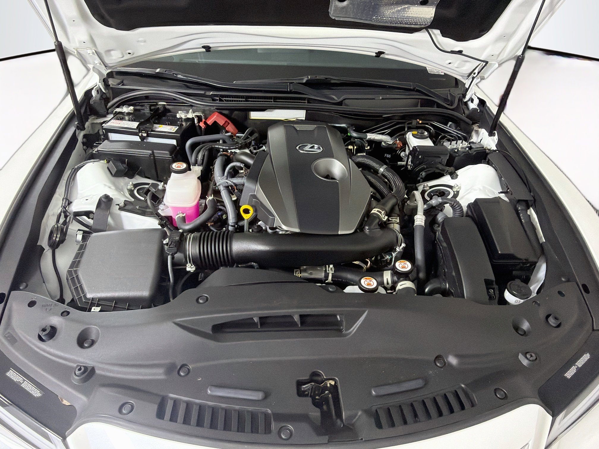 Used 2025 Lexus IS 300 w/ Comfort Package RWD image 32