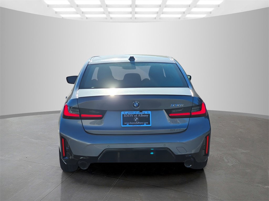 New 2026 BMW 330i Sedan w/ M Sport Package image 5