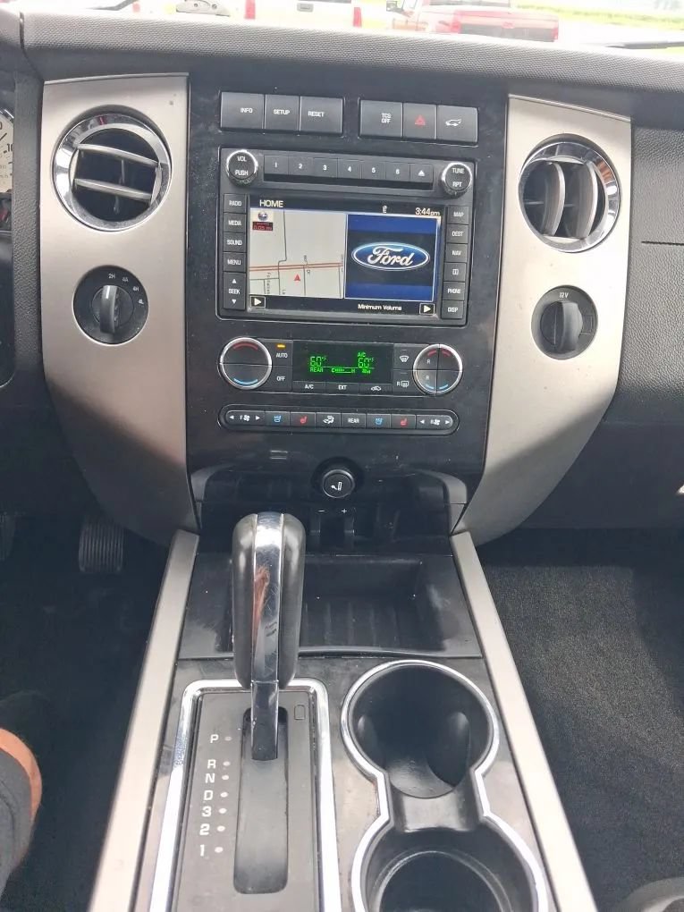 Used 2013 Ford Expedition EL Limited AWD/4WD image 19