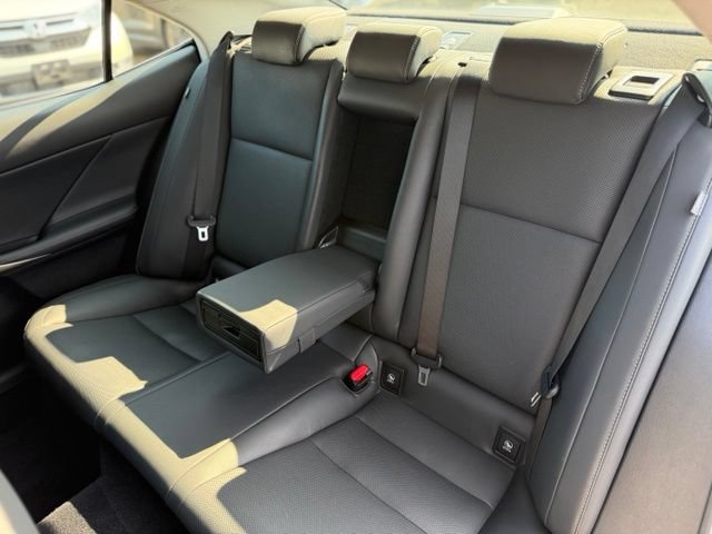 Used 2014 Lexus IS 250 AWD w/ Navigation Package image 18