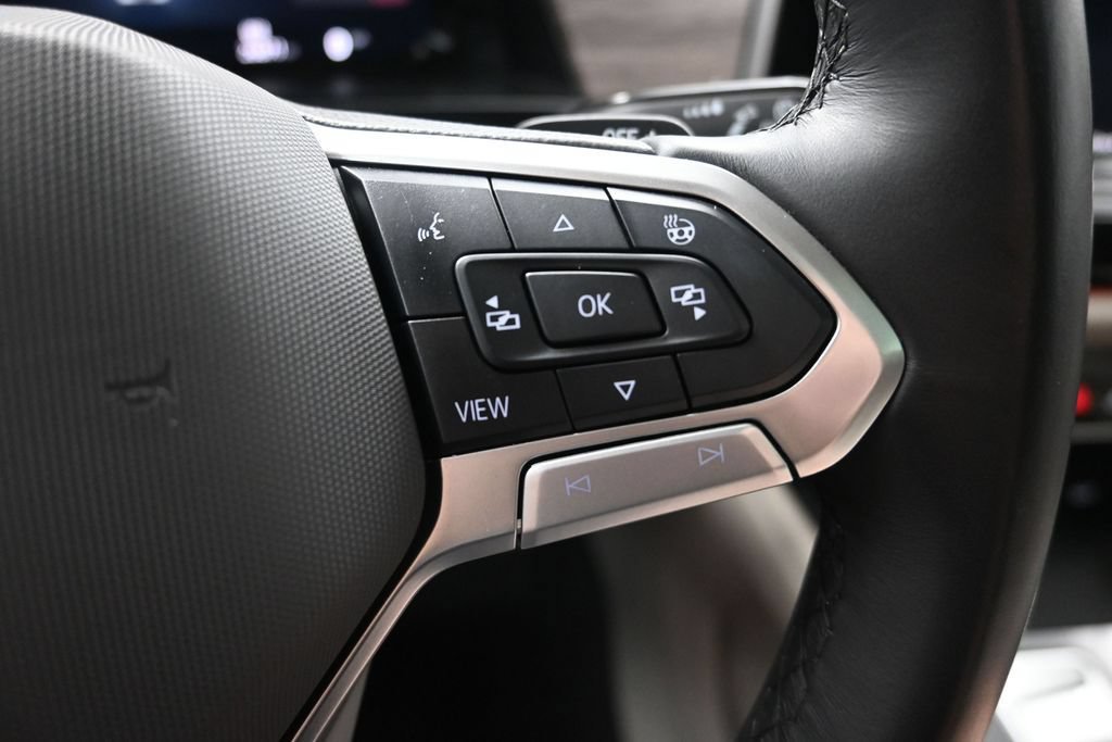 Used 2024 Volkswagen Atlas SEL Premium R-Line AWD/4WD image 25