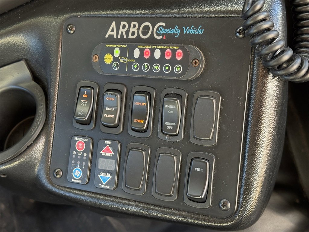 Used 2014 Chevrolet Express 4500 Base w/ Shuttle Bus Package image 24