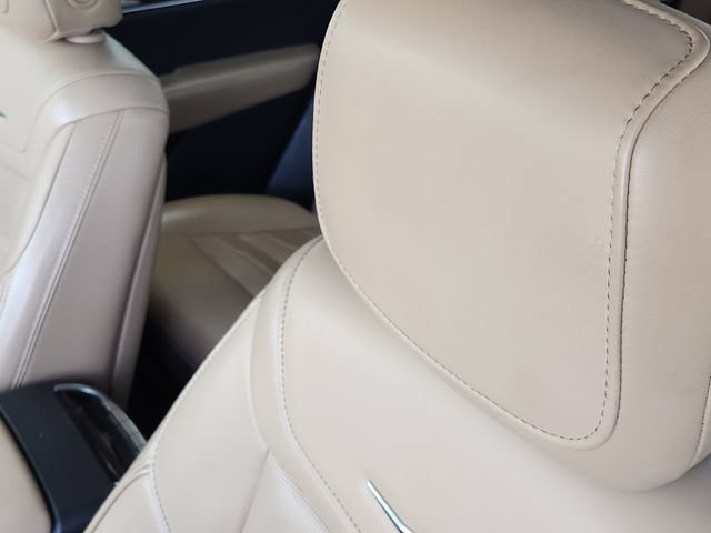 Used 2022 Cadillac XT6 Premium Luxury w/ Platinum Package FWD image 21