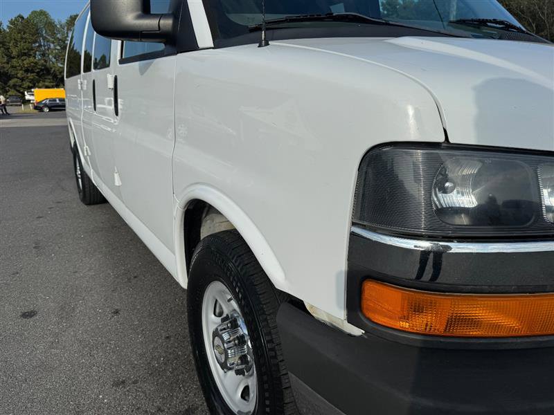 Used 2015 Chevrolet Express 3500 LT w/ LT Preferred Equipment Group image 21