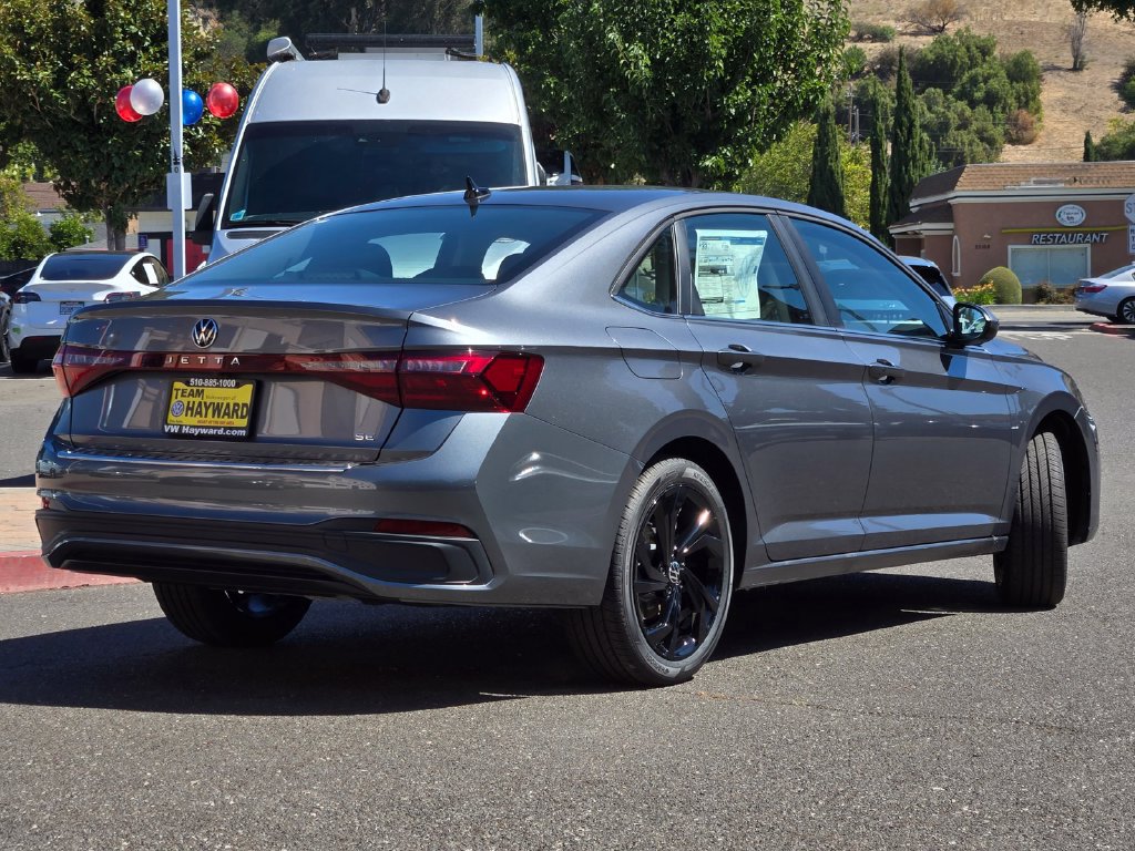 New 2027 Volkswagen Jetta SE FWD image 4
