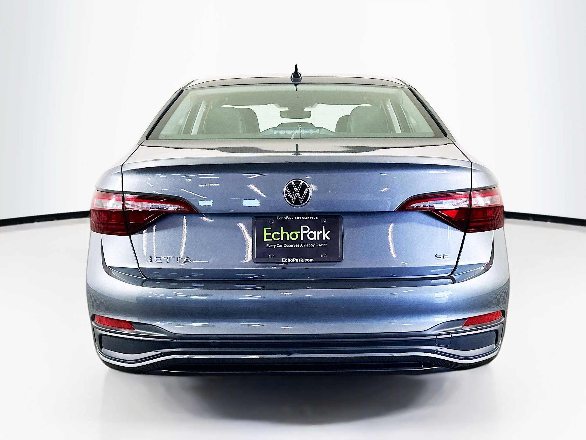 Used 2024 Volkswagen Jetta SE image 7