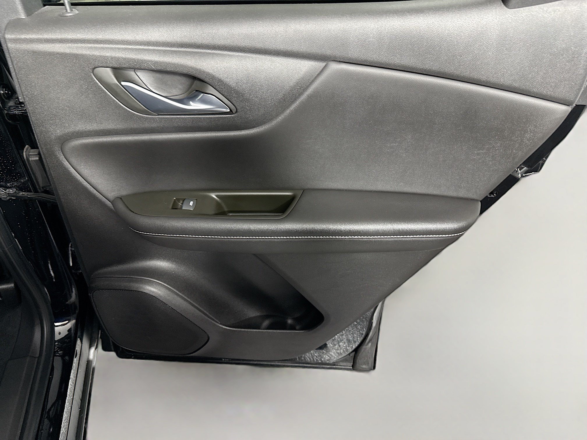 Used 2023 Chevrolet Blazer LT FWD image 28
