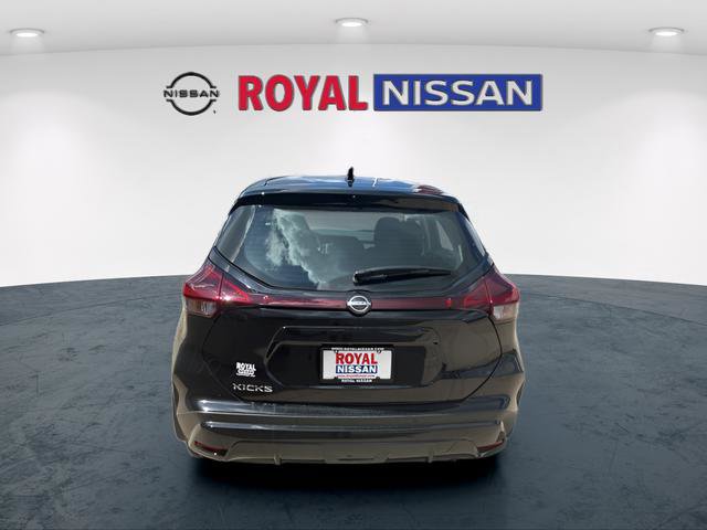 Used 2025 Nissan Kicks Play S image 5
