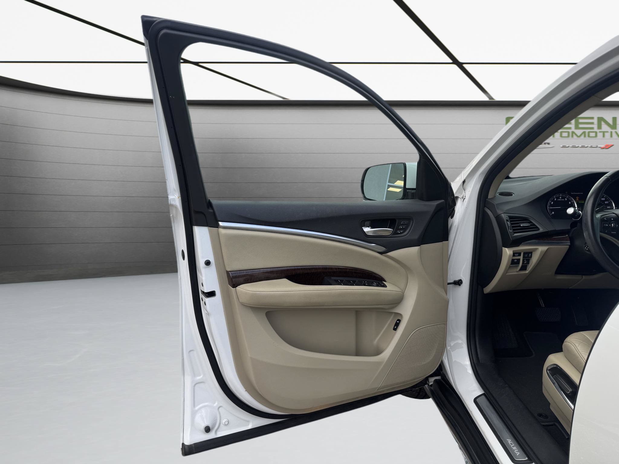 Used 2020 Acura MDX SH-AWD image 11