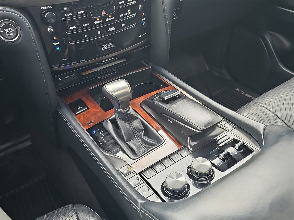 Used 2019 Lexus LX 570 4WD image 26