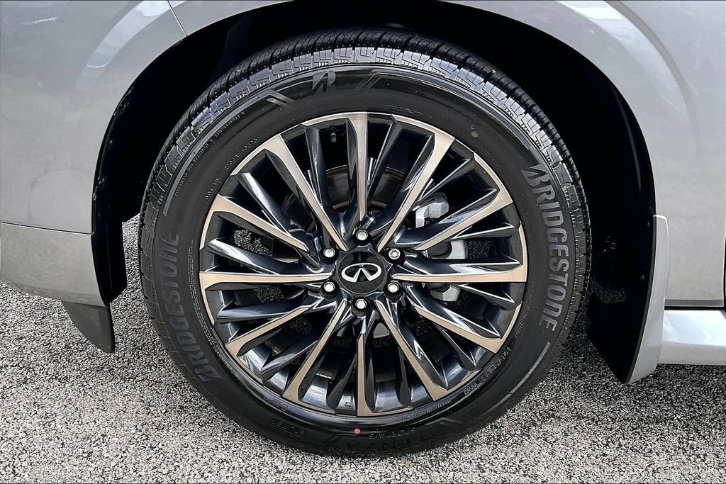 Certified 2026 INFINITI QX80 Autograph w/ Premium Cargo Package AWD/4WD image 11