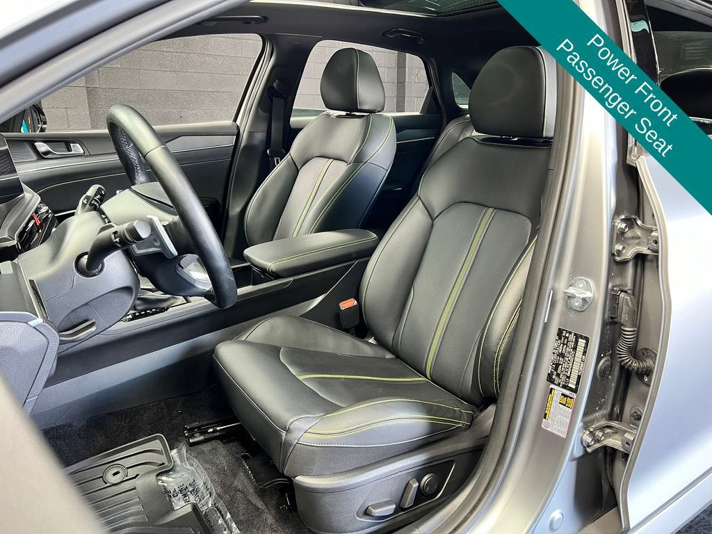 Used 2025 Kia K5 GT w/ GT1 Package FWD image 7