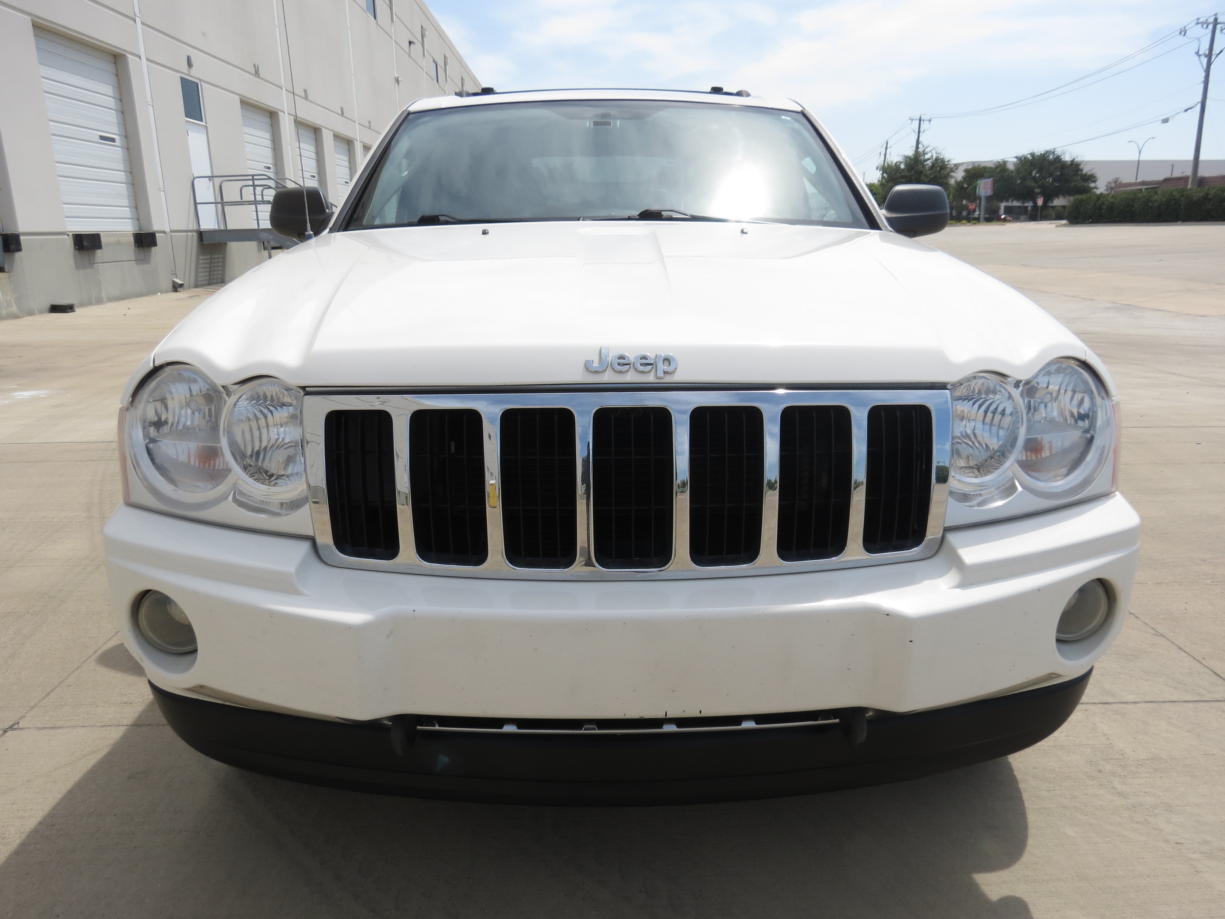 Used 2005 Jeep Grand Cherokee Limited AWD/4WD image 7