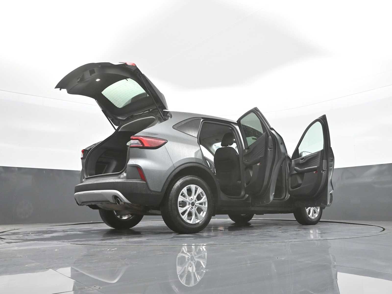 Used 2025 Ford Escape Active AWD/4WD image 48