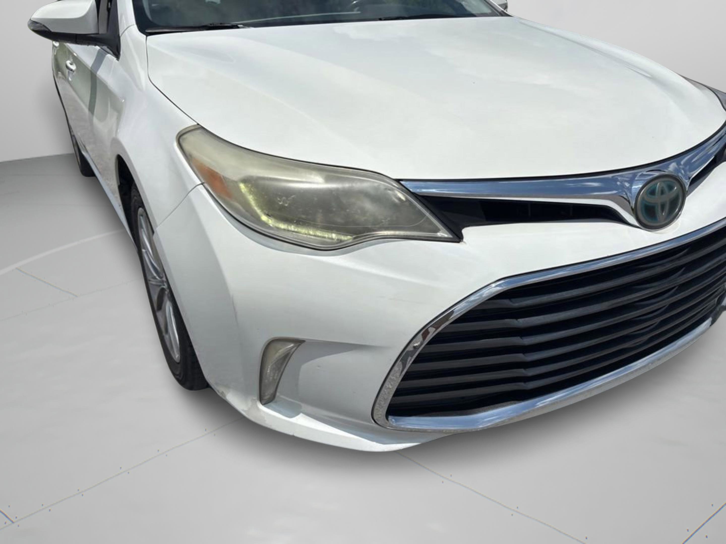 Used 2016 Toyota Avalon Limited w/ Toyota Safety Sense Package FWD image 29