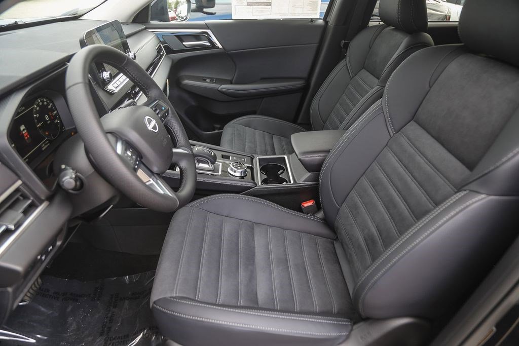 New 2026 Nissan Rogue SL AWD/4WD image 18