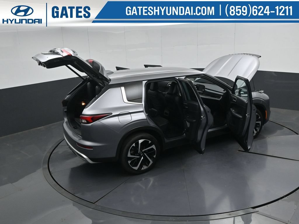 Used 2023 Mitsubishi Outlander SE FWD image 57