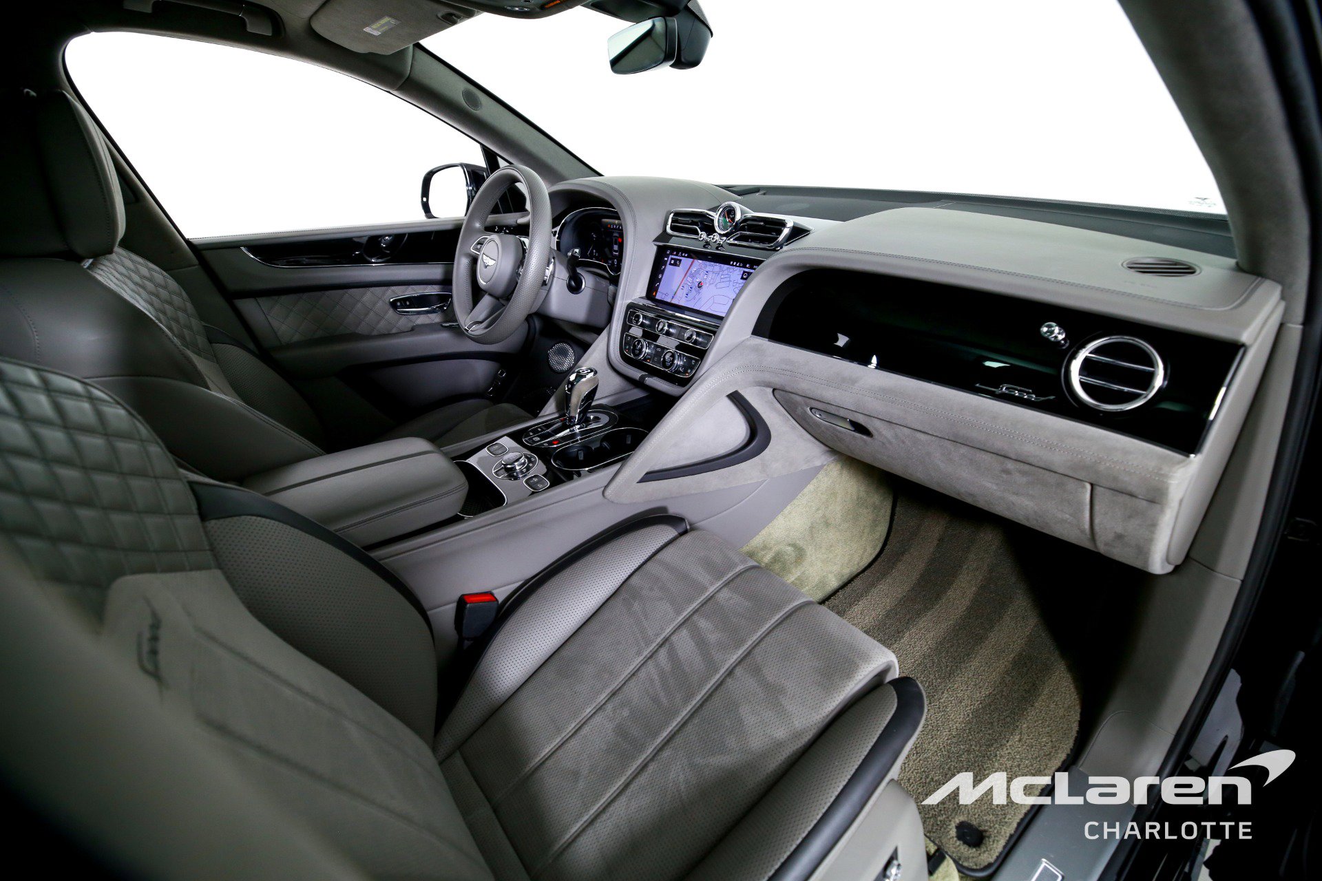 Used 2023 Bentley Bentayga Speed image 29